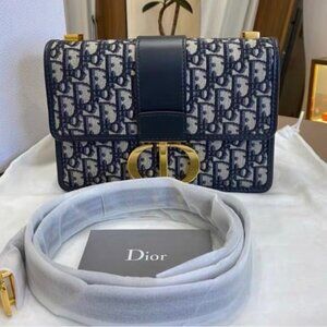 Ladies 30 Montaigne Bag